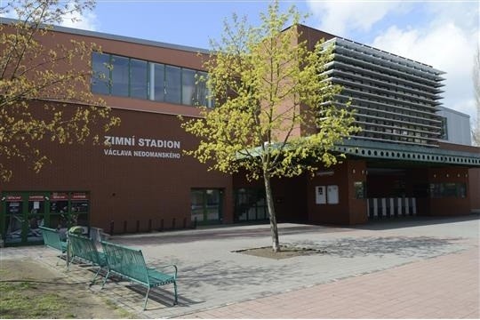 Zimní stadion Václava Nedomanského získá moderní ledovou plochu