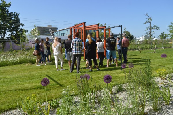 Lidé z bytových domů v Bažantnici diskutovali o dalších úpravách svého okolí