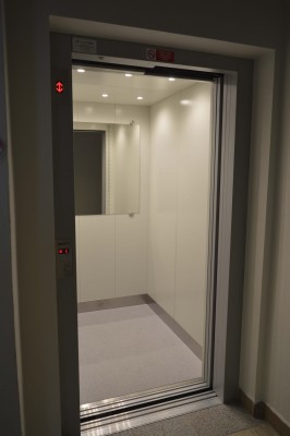 Další z městských budov disponuje bezbariérovým přístupem