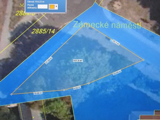 Vstupní brána do muzea TGM